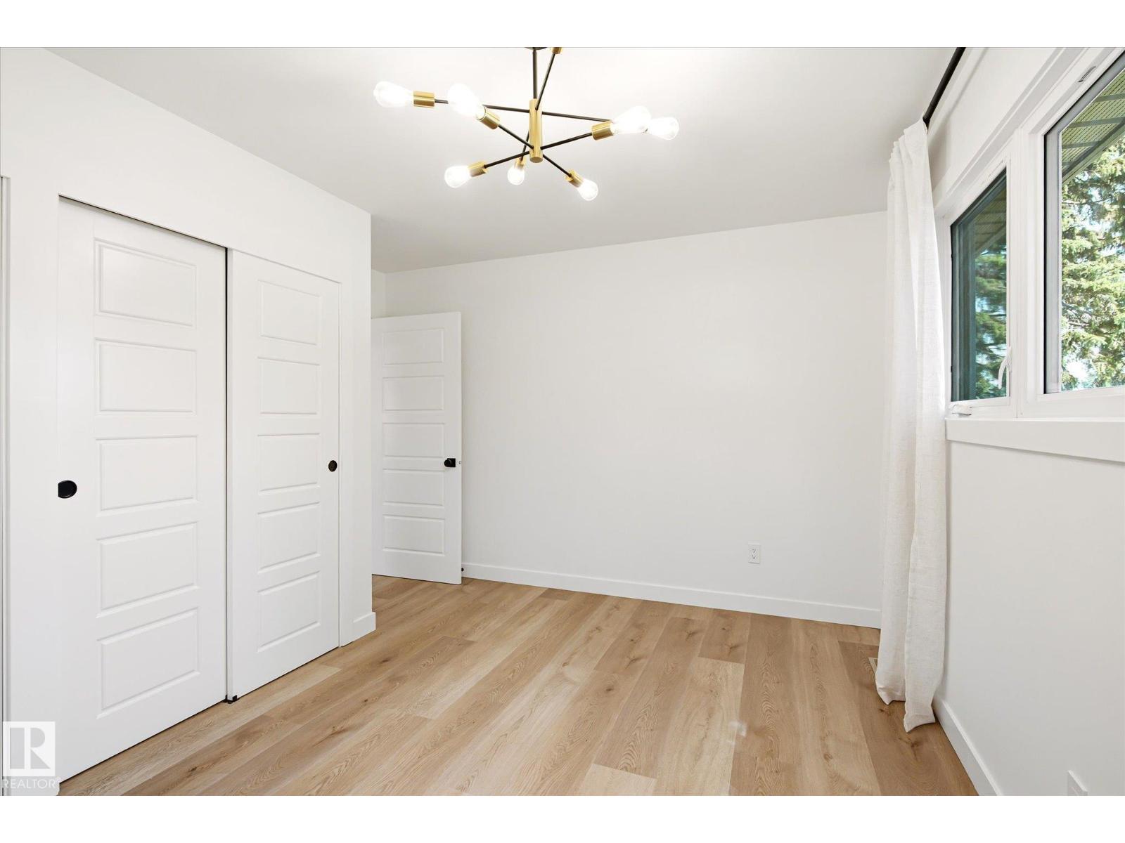 4708 104A AV NW - 20