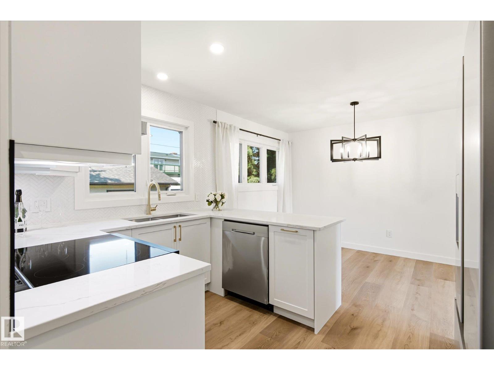 4708 104A AV NW - 14