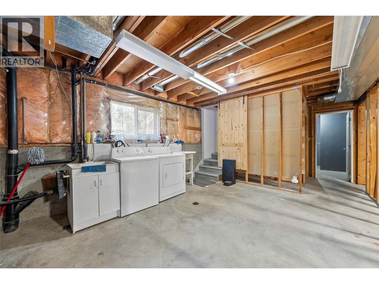 304 Brooke Drive - 28