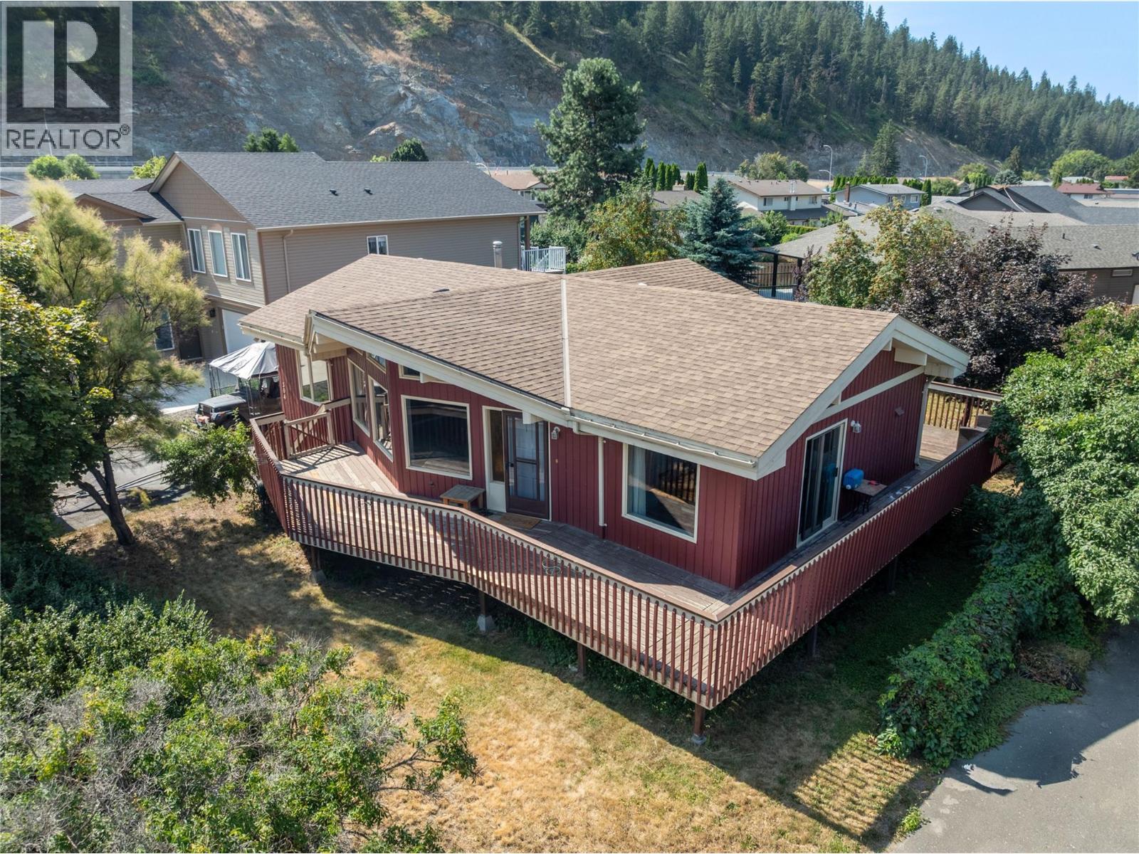 304 Brooke Drive - 2