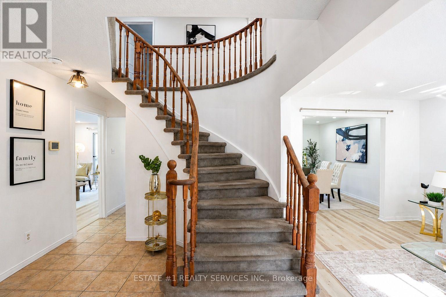 35 GOLDEN MEADOW DRIVE - 6