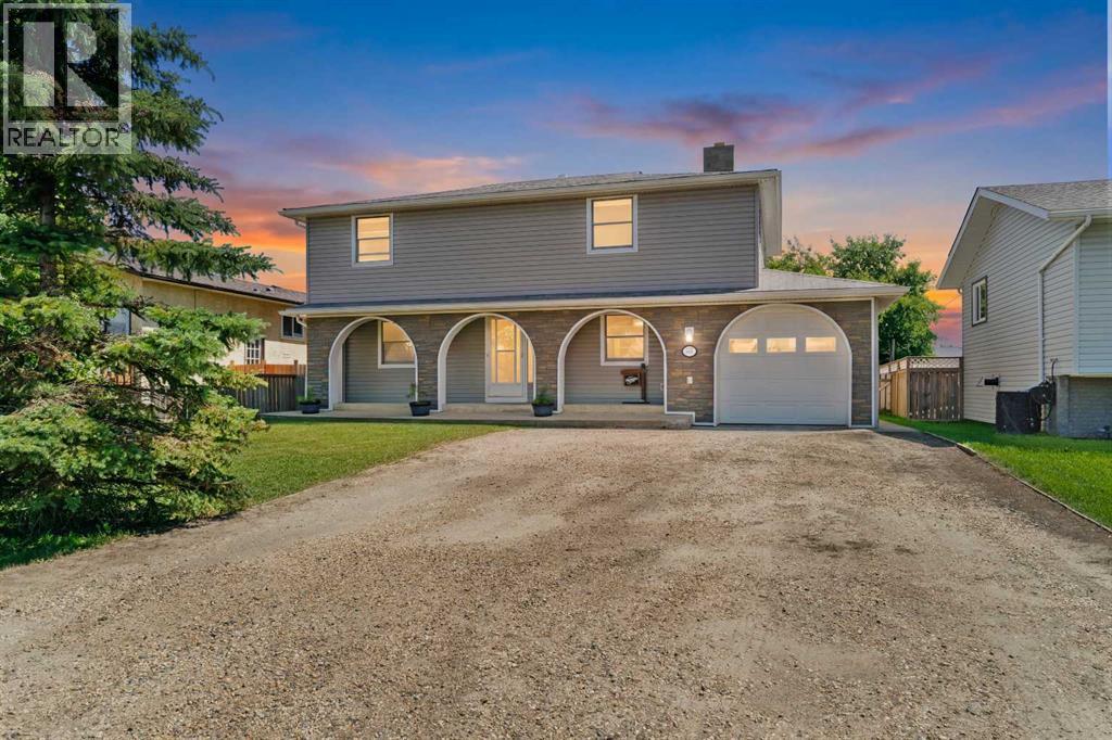 9805 98 Ave - 26