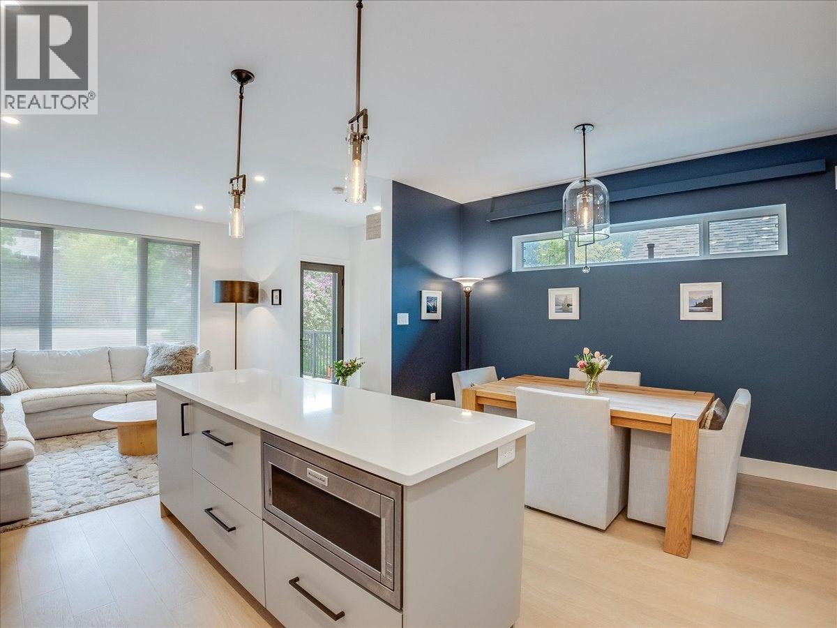 514 ROBSON Street Unit# B B photo