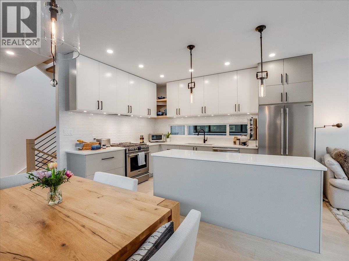 514 ROBSON Street Unit# B B photo
