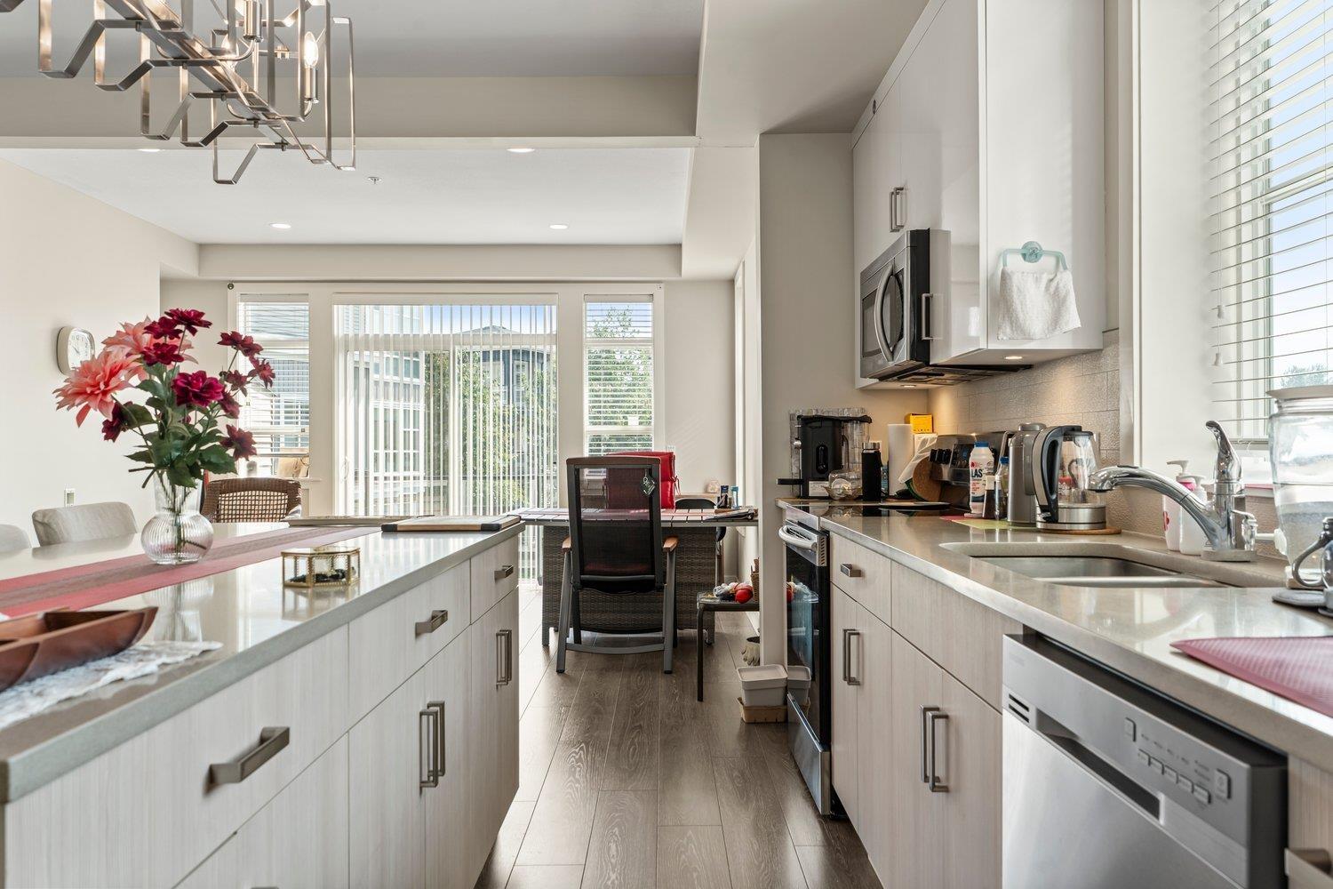 11 8413 MIDTOWN WAY, Chilliwack Proper South, Chilliwack