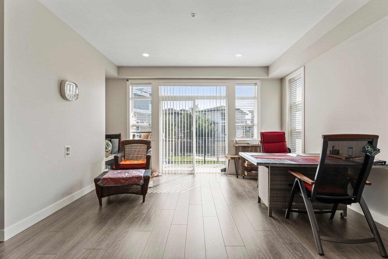 11 8413 MIDTOWN WAY, Chilliwack Proper South, Chilliwack