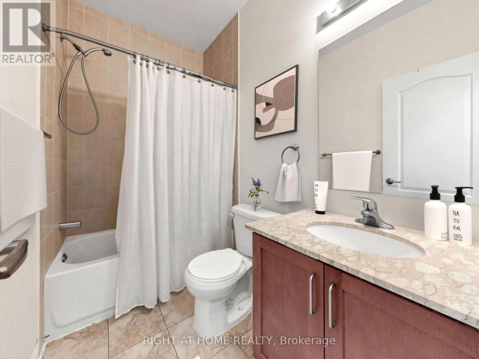 #24 86 PRESTON MEADOW AVENUE - 39