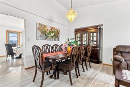 84 Foxwarren Drive, Winnipeg, MB R2P2X3 Photo 10