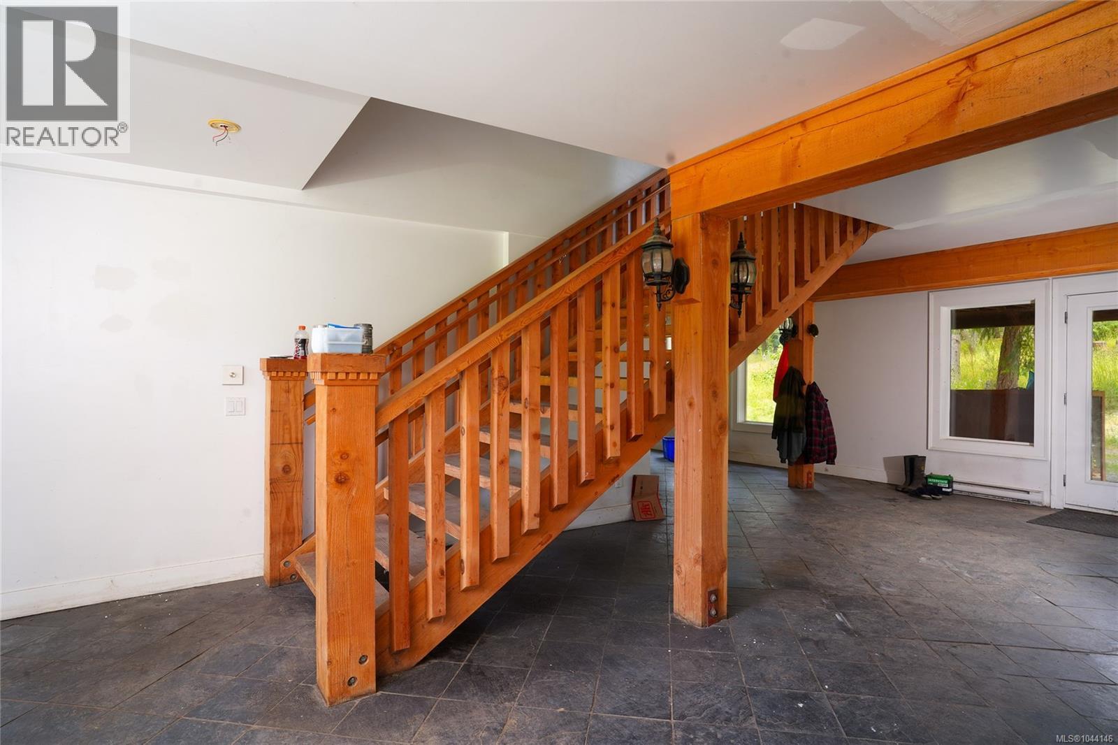 1710 North End Rd - 17