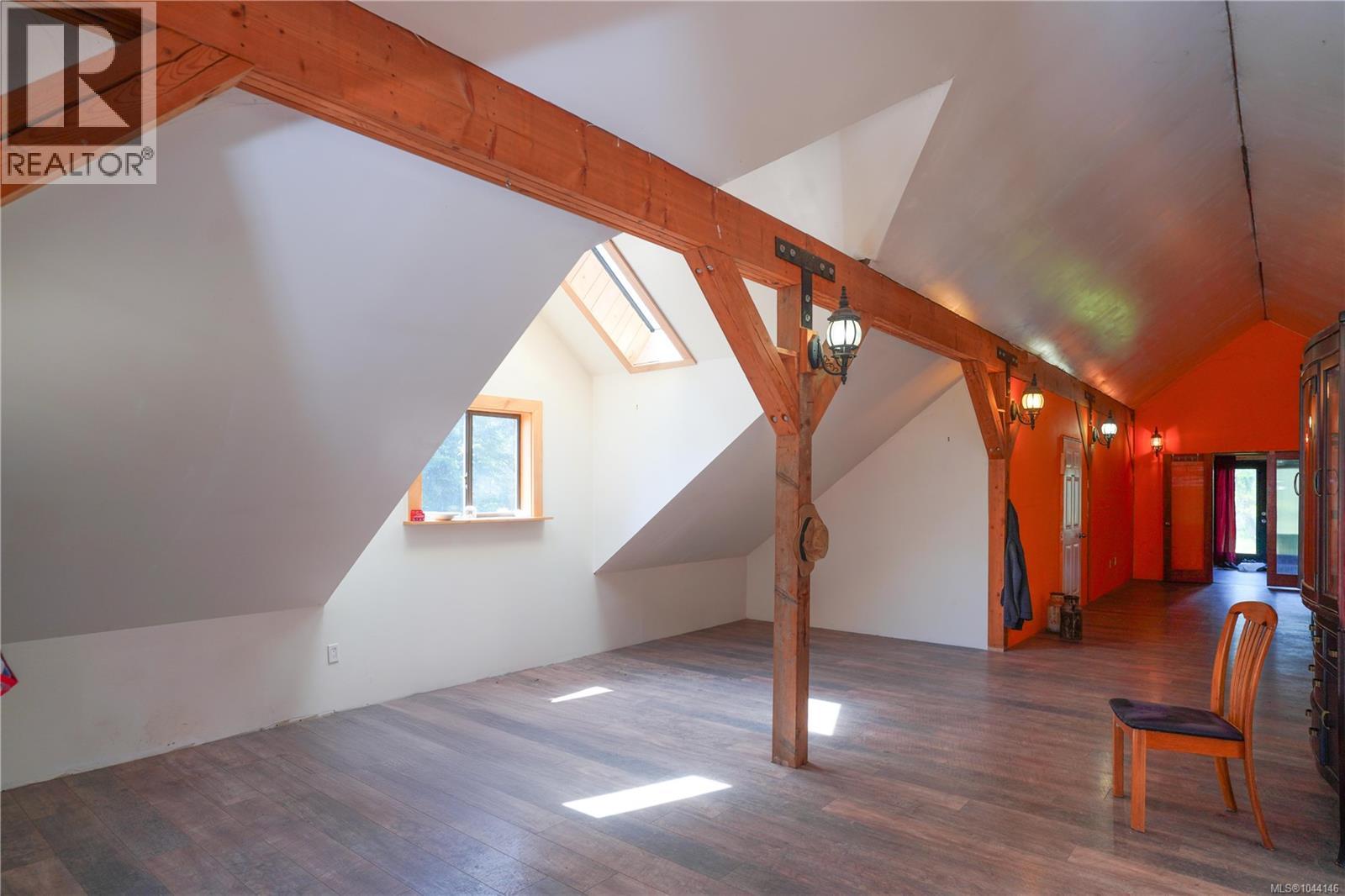 1710 North End Rd - 37