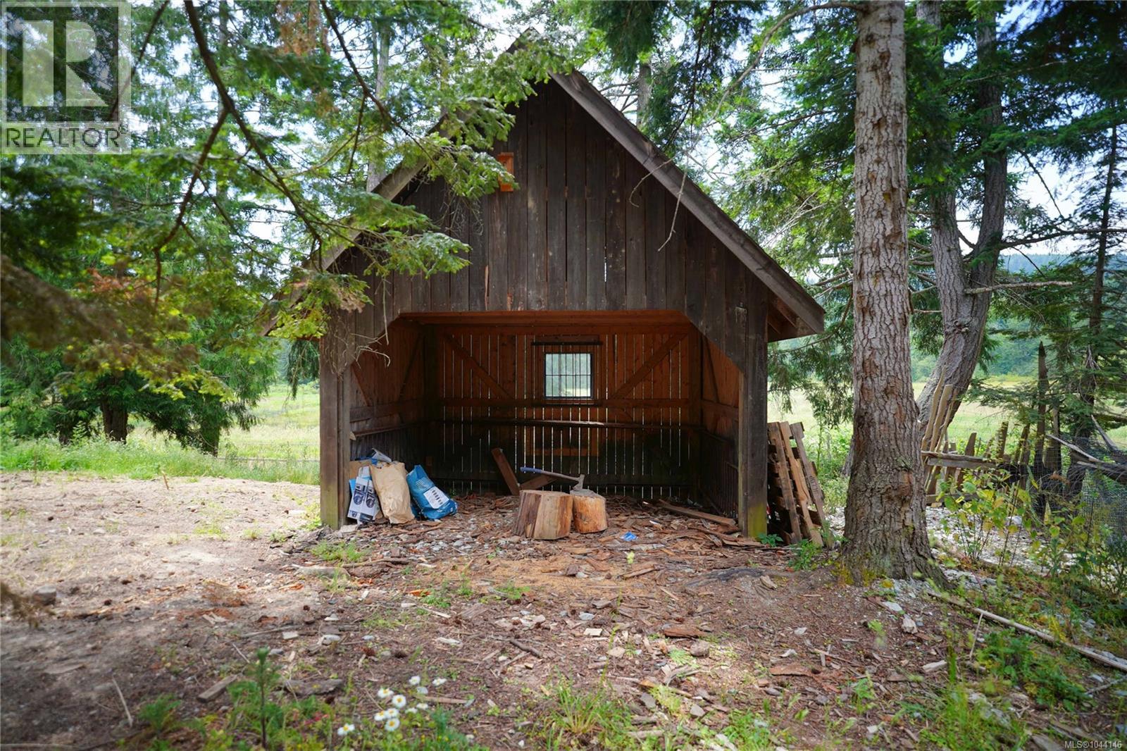 1710 North End Rd - 52