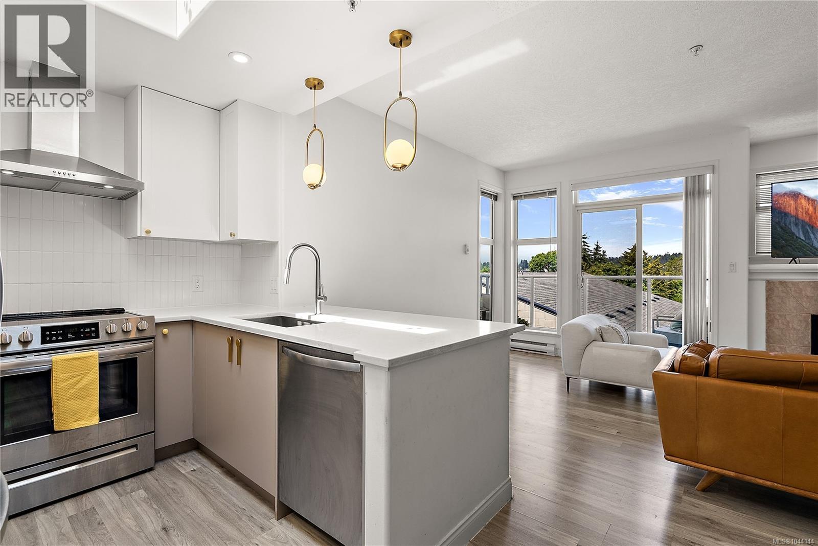 #404 1258 Esquimalt Rd - 9