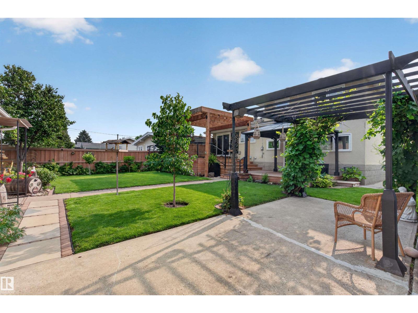3619 113A ST NW - 2