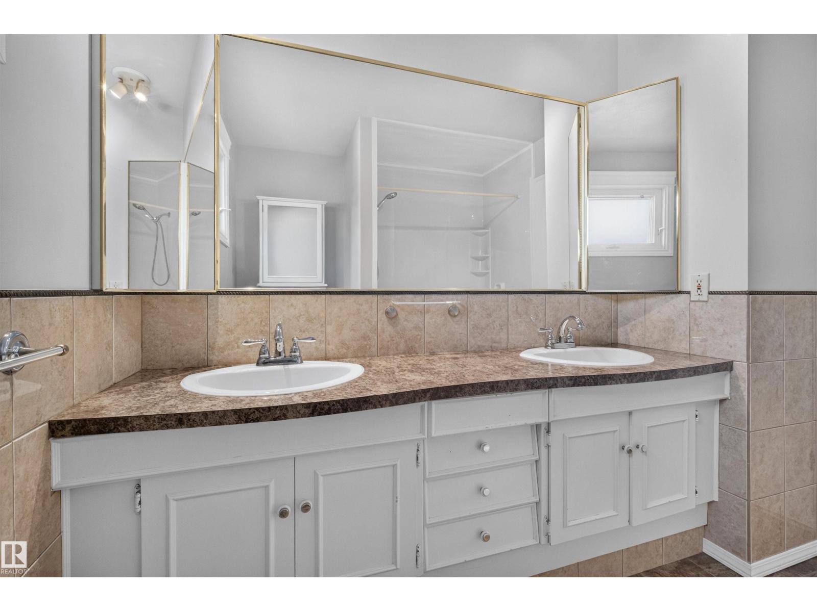 3619 113A ST NW - 29