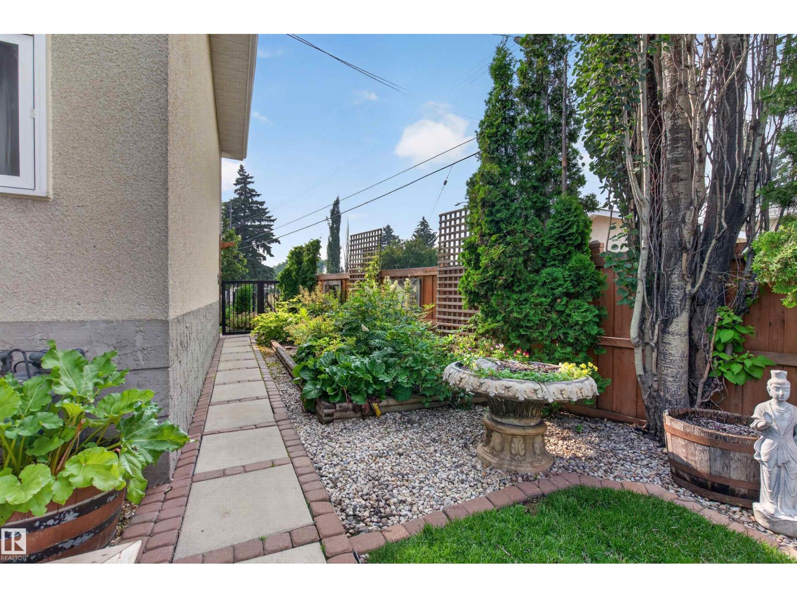 3619 113A ST NW - 48