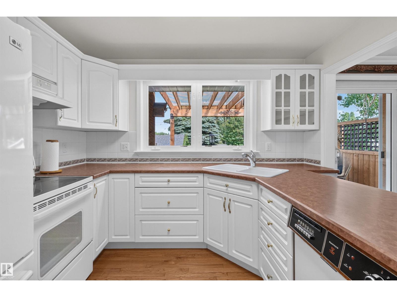3619 113A ST NW - 11