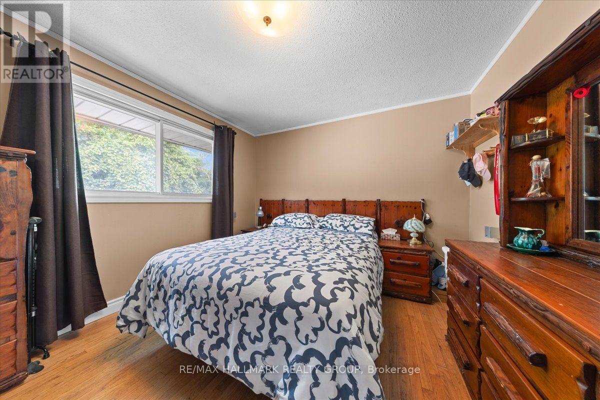 664 CUMMINGS AVENUE - Image 10