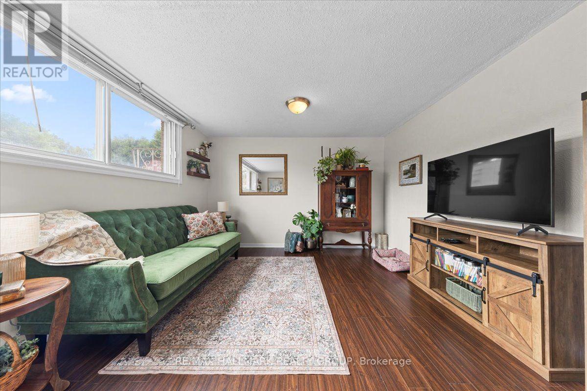 664 CUMMINGS AVENUE - Image 21