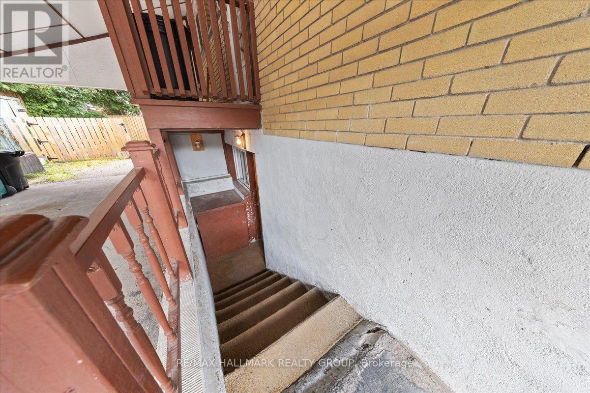 664 CUMMINGS AVENUE - Image 33