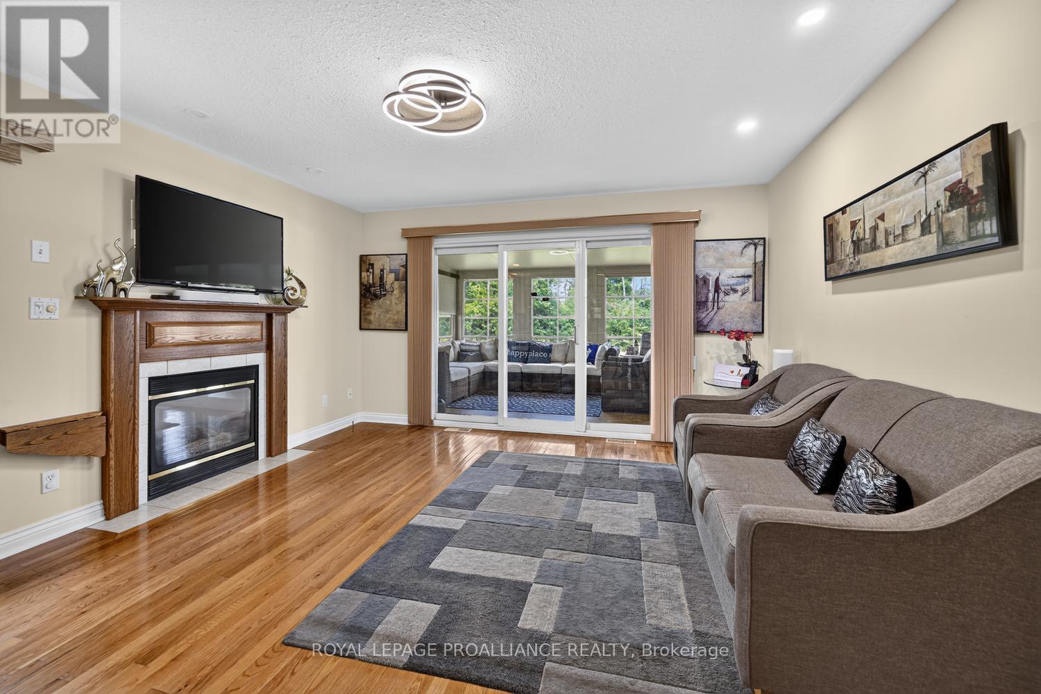 1099 BRIDLEWOOD DRIVE - Image 13