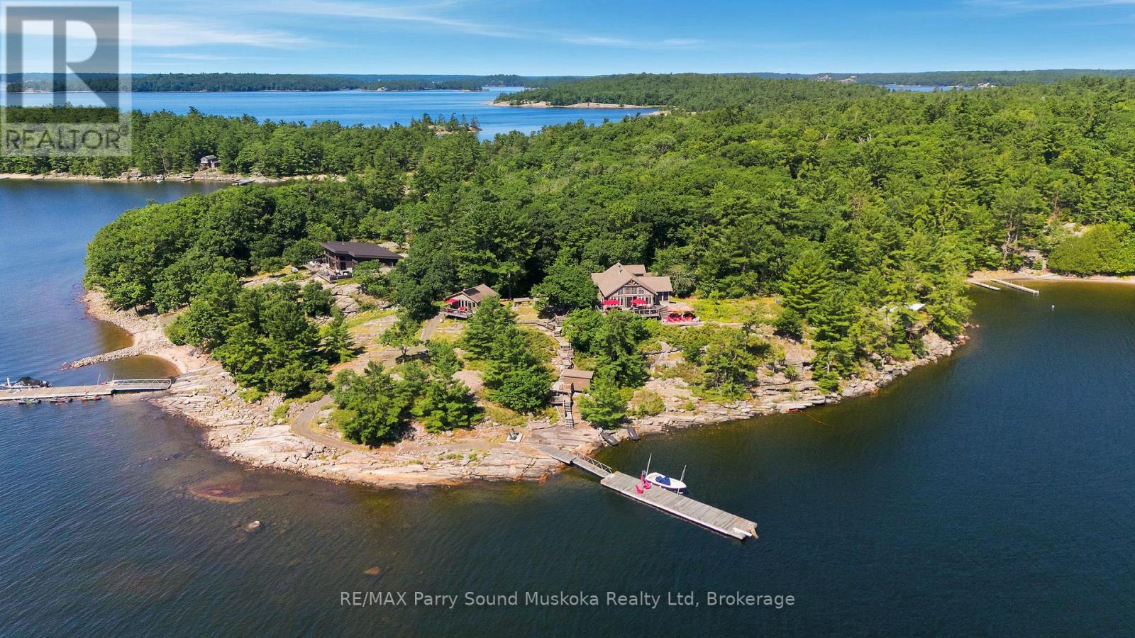 43 15C ISLAND - Image 3
