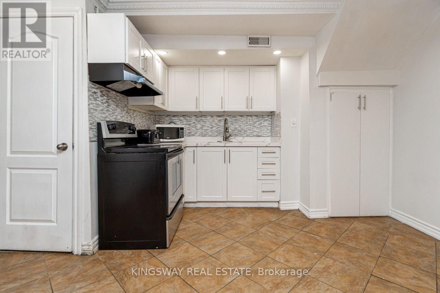 891 STONEBRIDGE AVENUE - 32