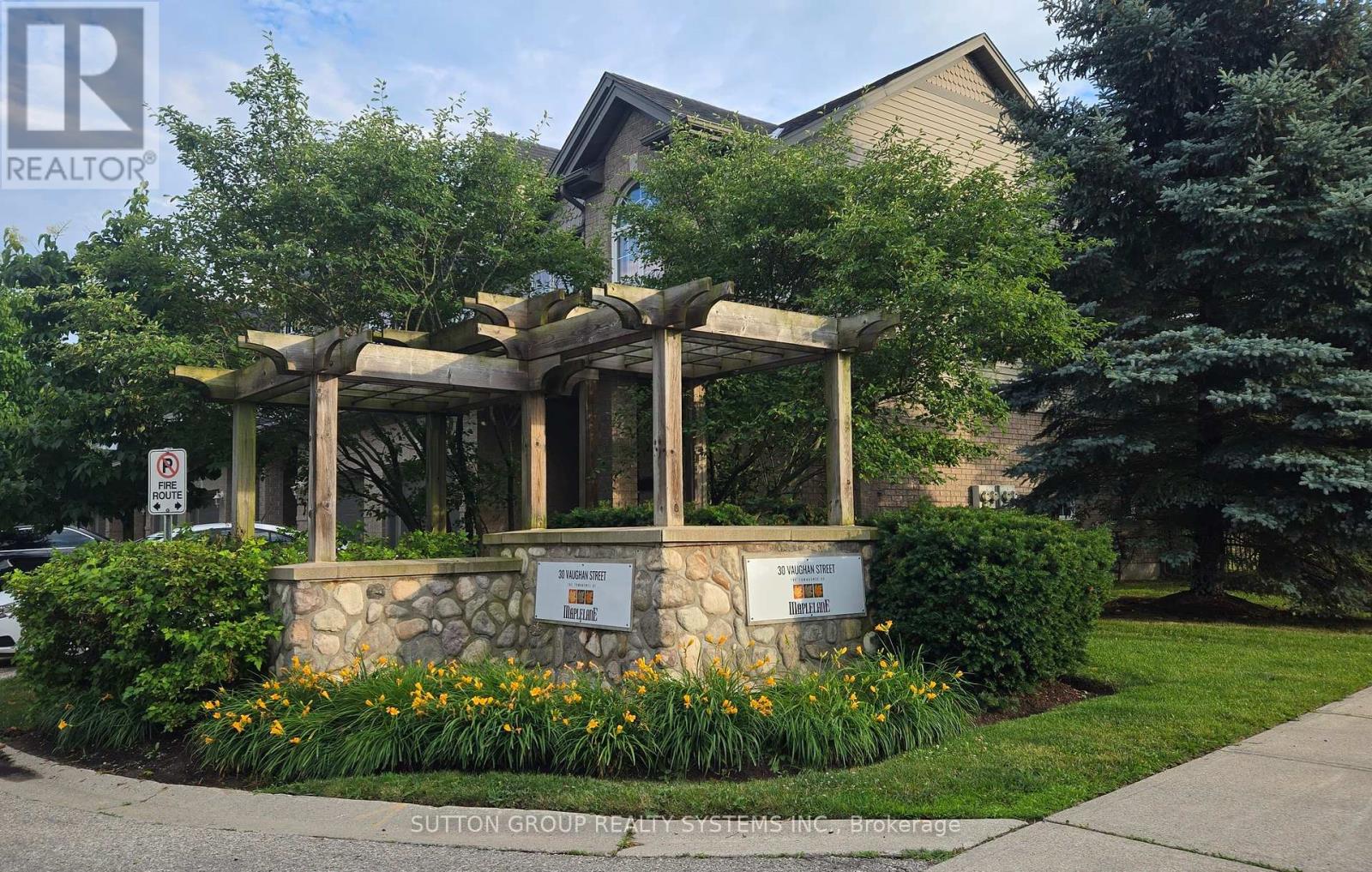 #68 30 VAUGHAN STREET - Image 41