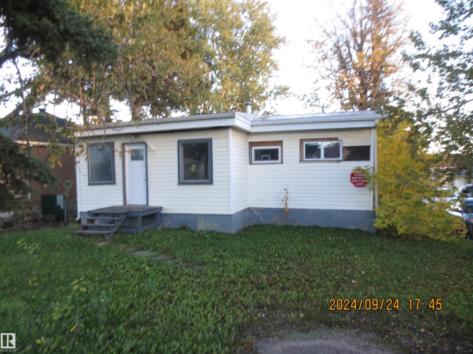 4615 4 Avenue - 11