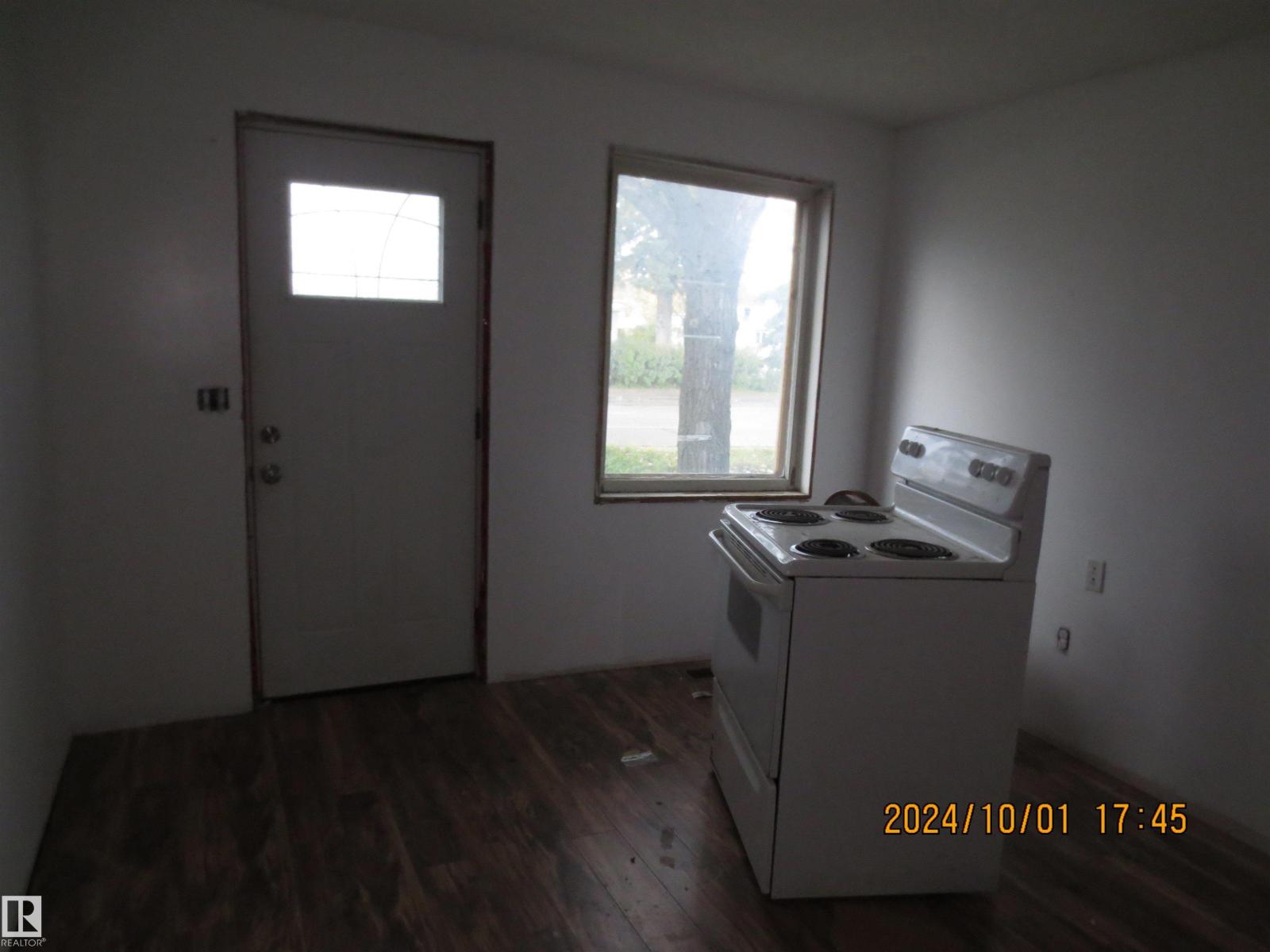4615 4 Avenue - 24