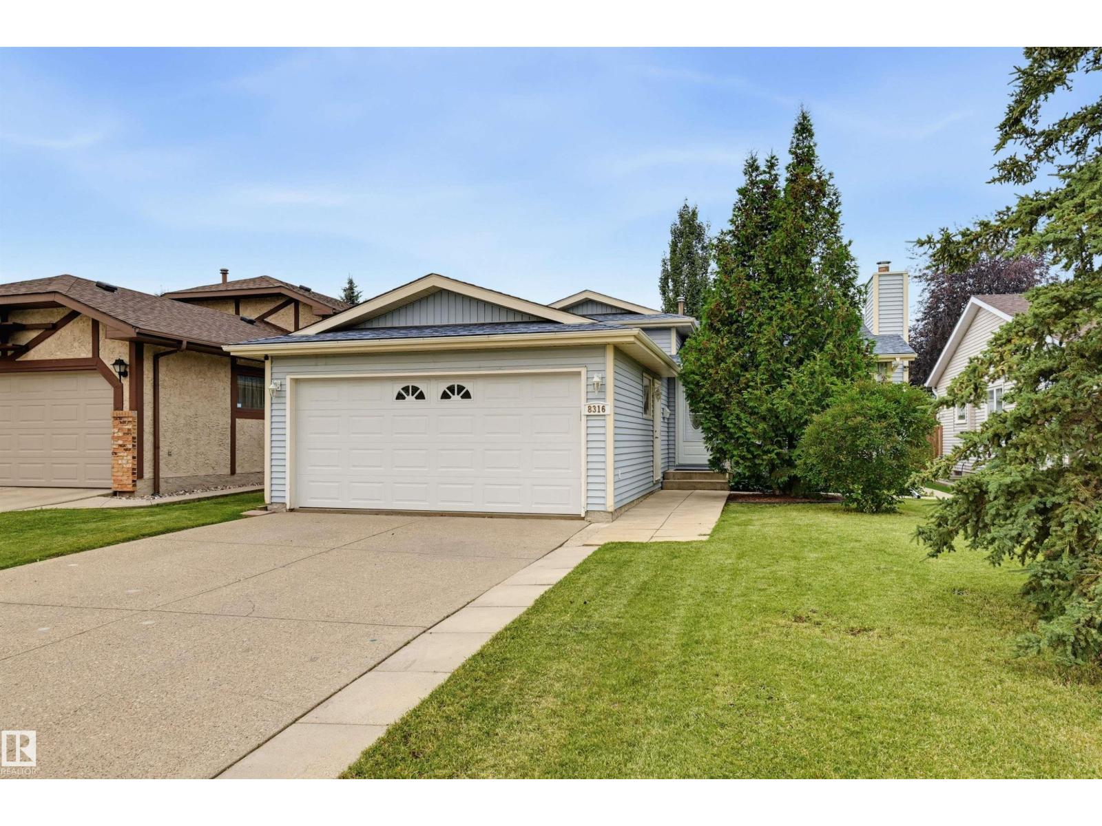 8316 189A ST NW - 1