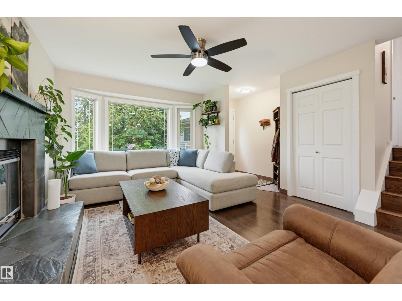 8316 189A ST NW - 2