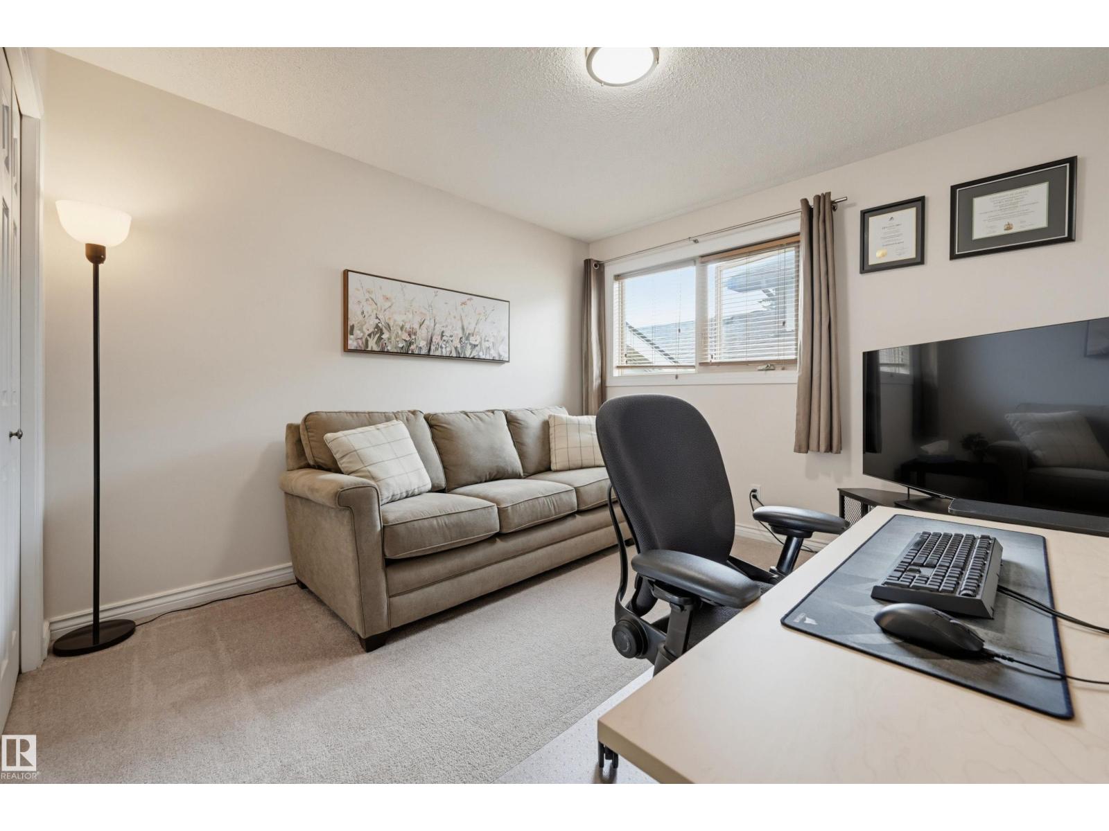8316 189A ST NW - 21