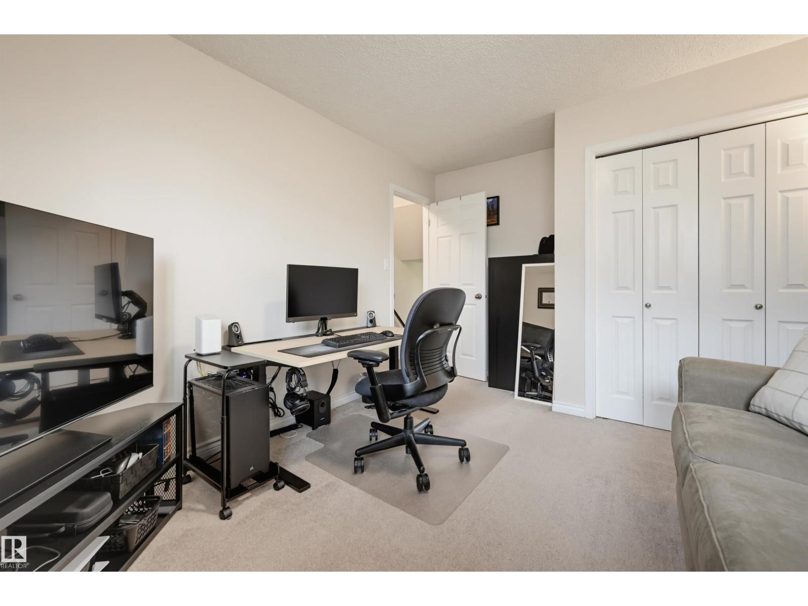 8316 189A ST NW - 22