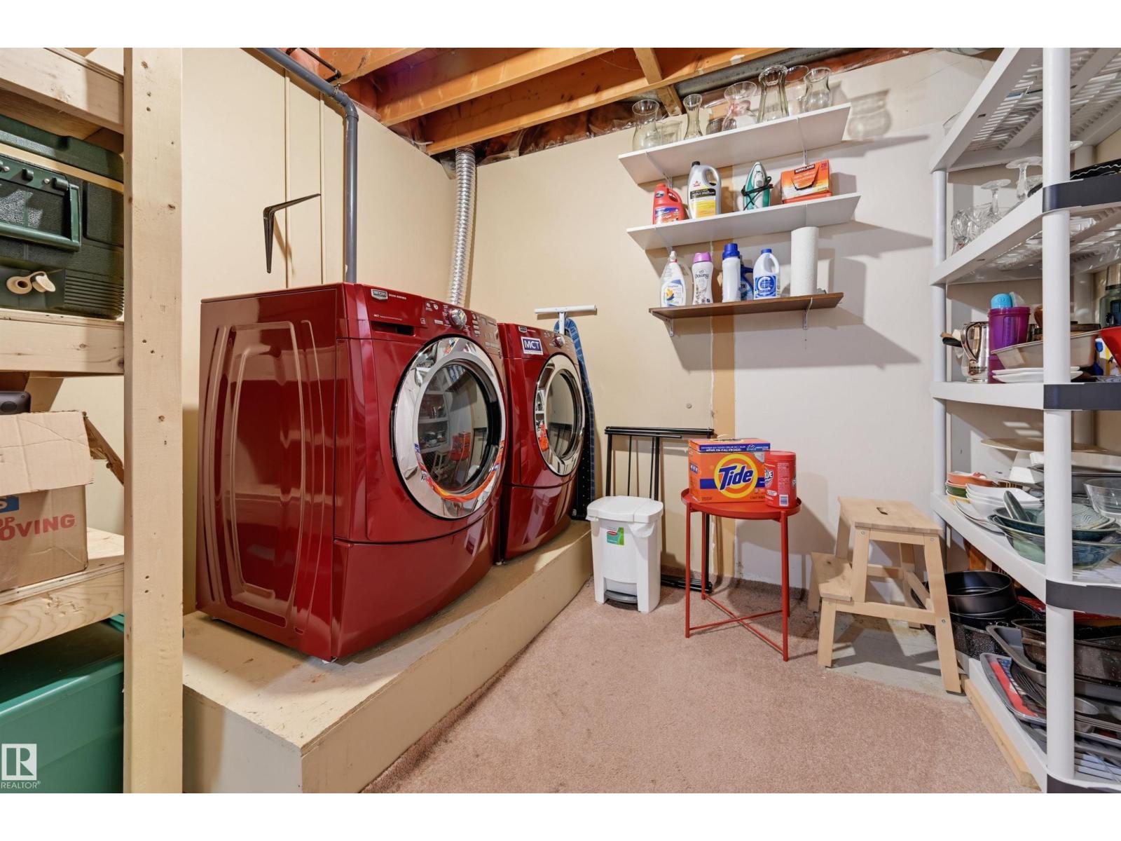8316 189A ST NW - 32