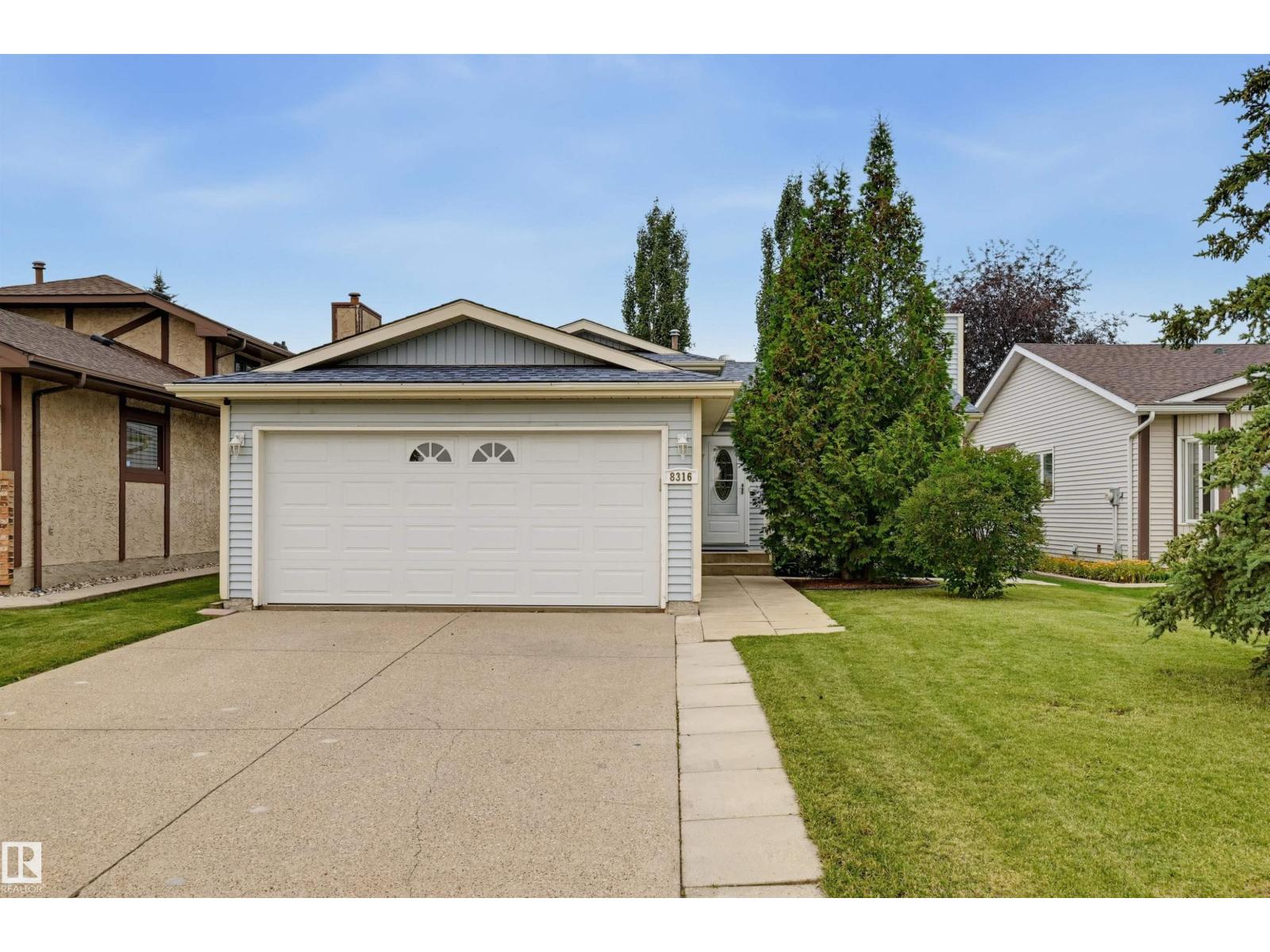 8316 189A ST NW - 40