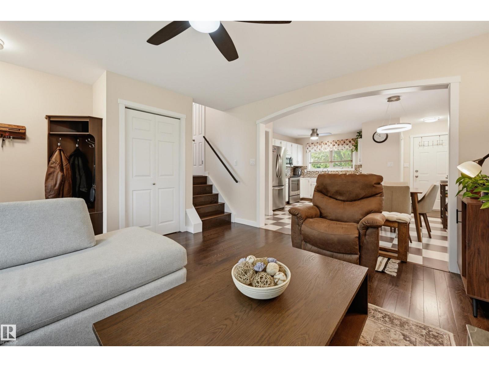 8316 189A ST NW - 7