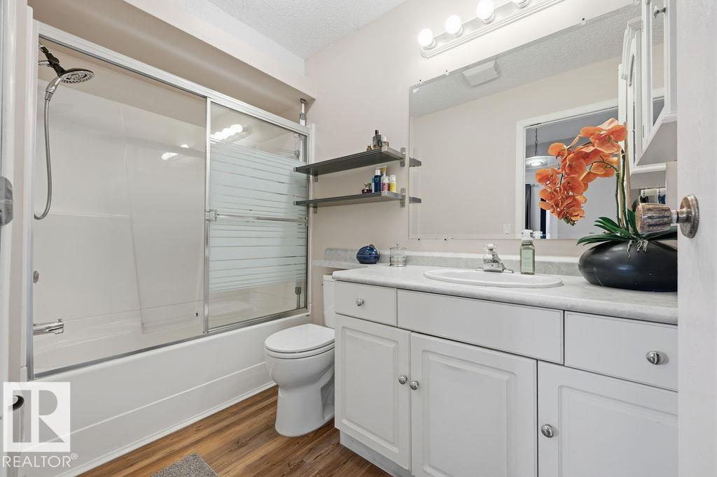 7422 188 ST NW - 23