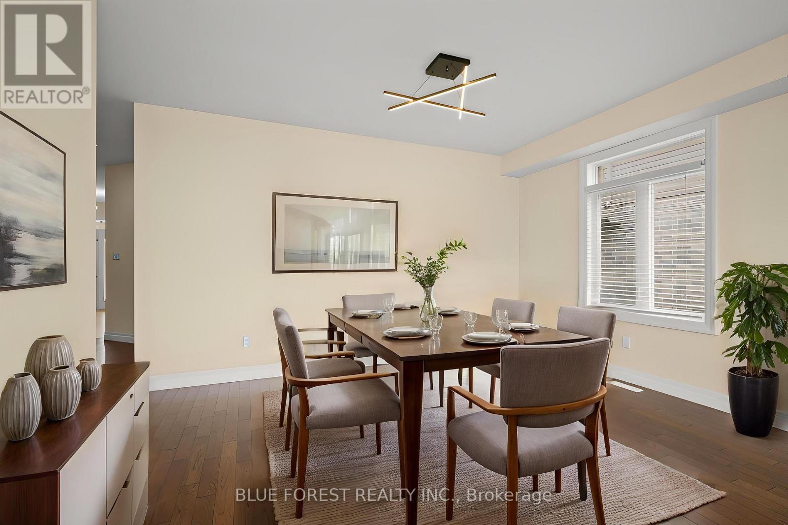 #177 1061 EAGLETRACE DRIVE - 10