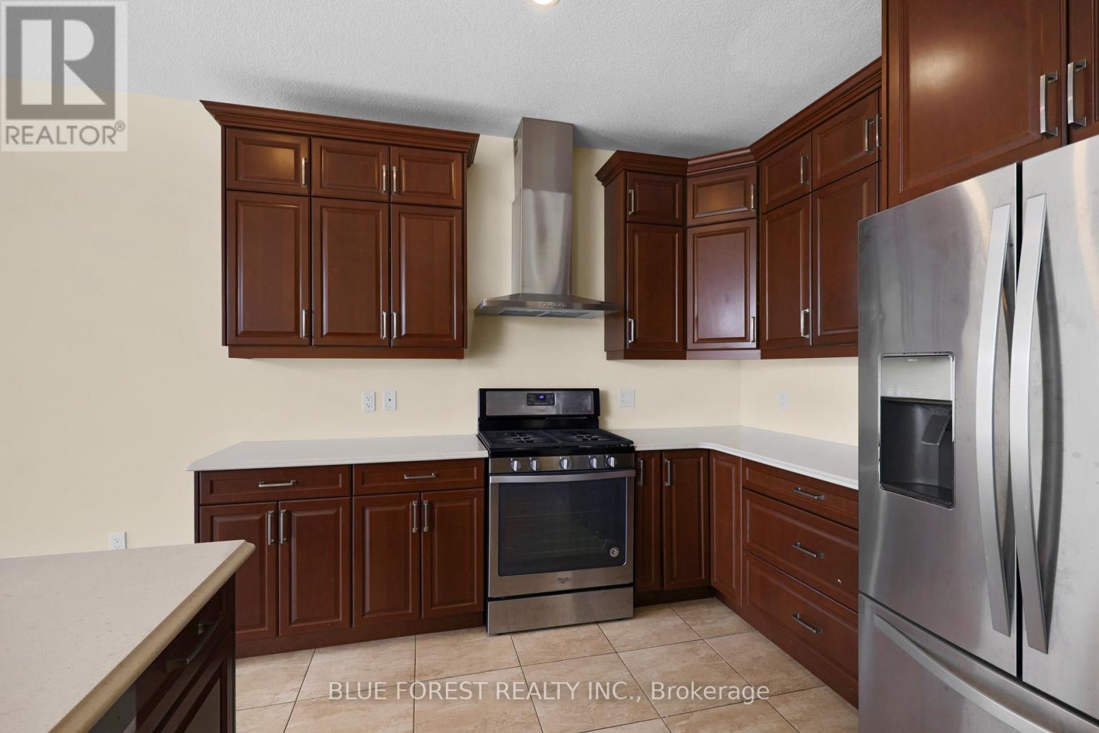 #177 1061 EAGLETRACE DRIVE - 20