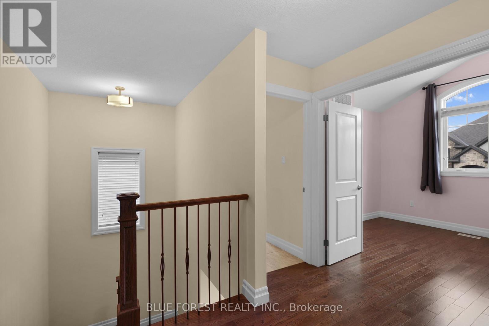 #177 1061 EAGLETRACE DRIVE - 22