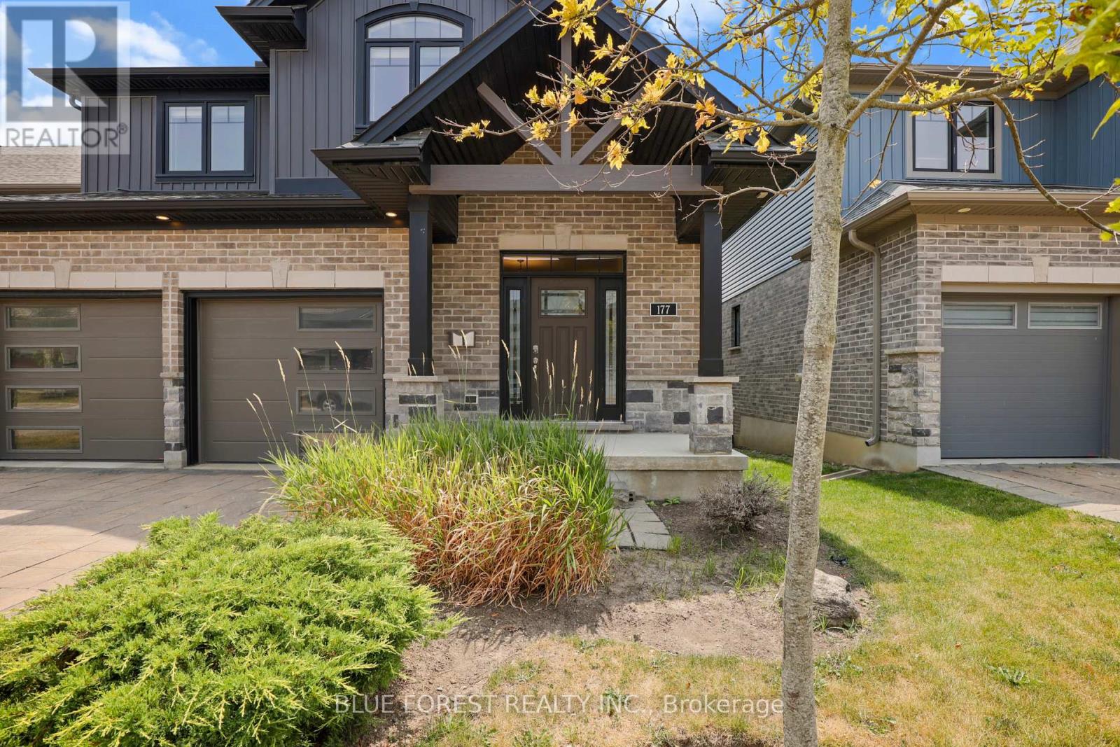 #177 1061 EAGLETRACE DRIVE - 3