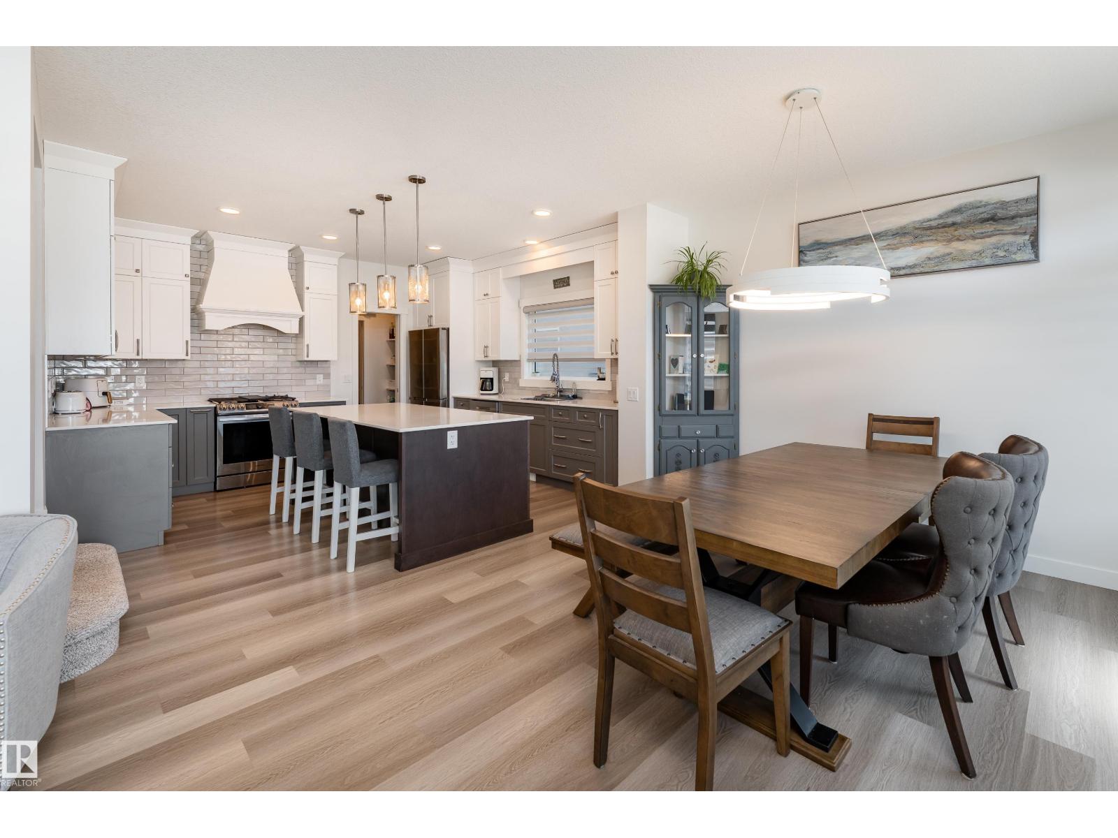 9119 183 AV NW - 9