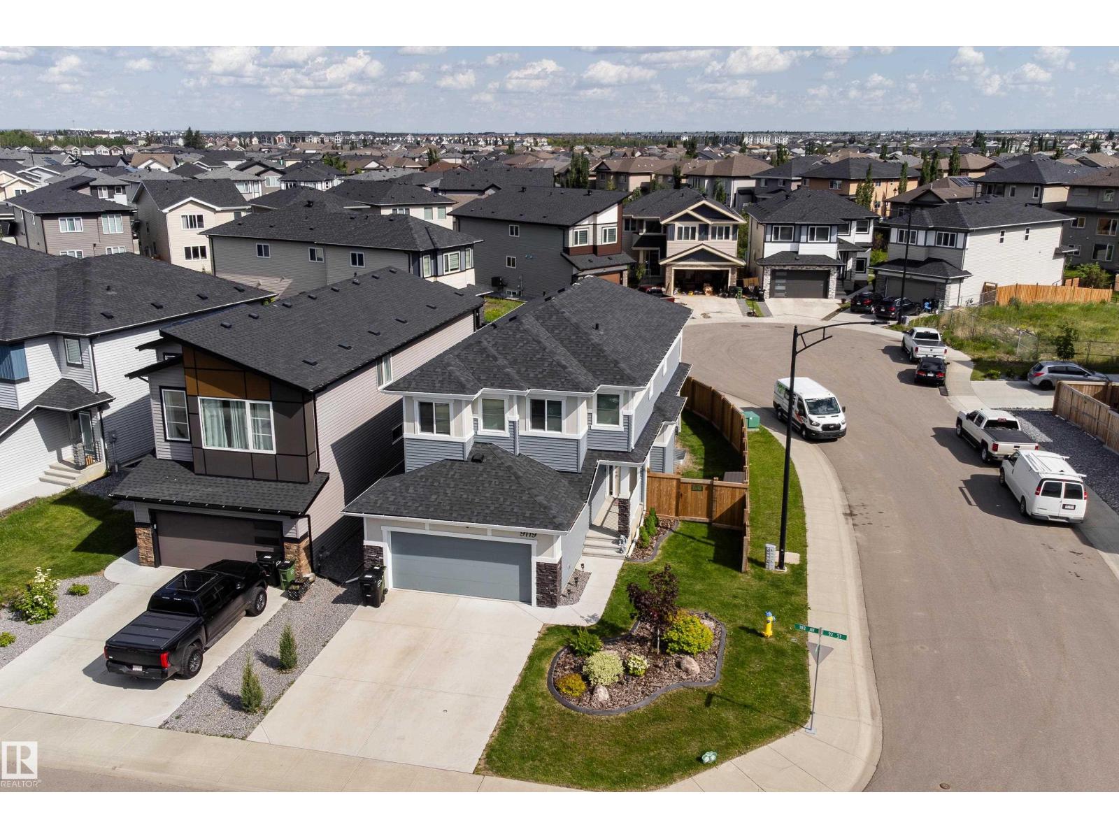 9119 183 AV NW - 45