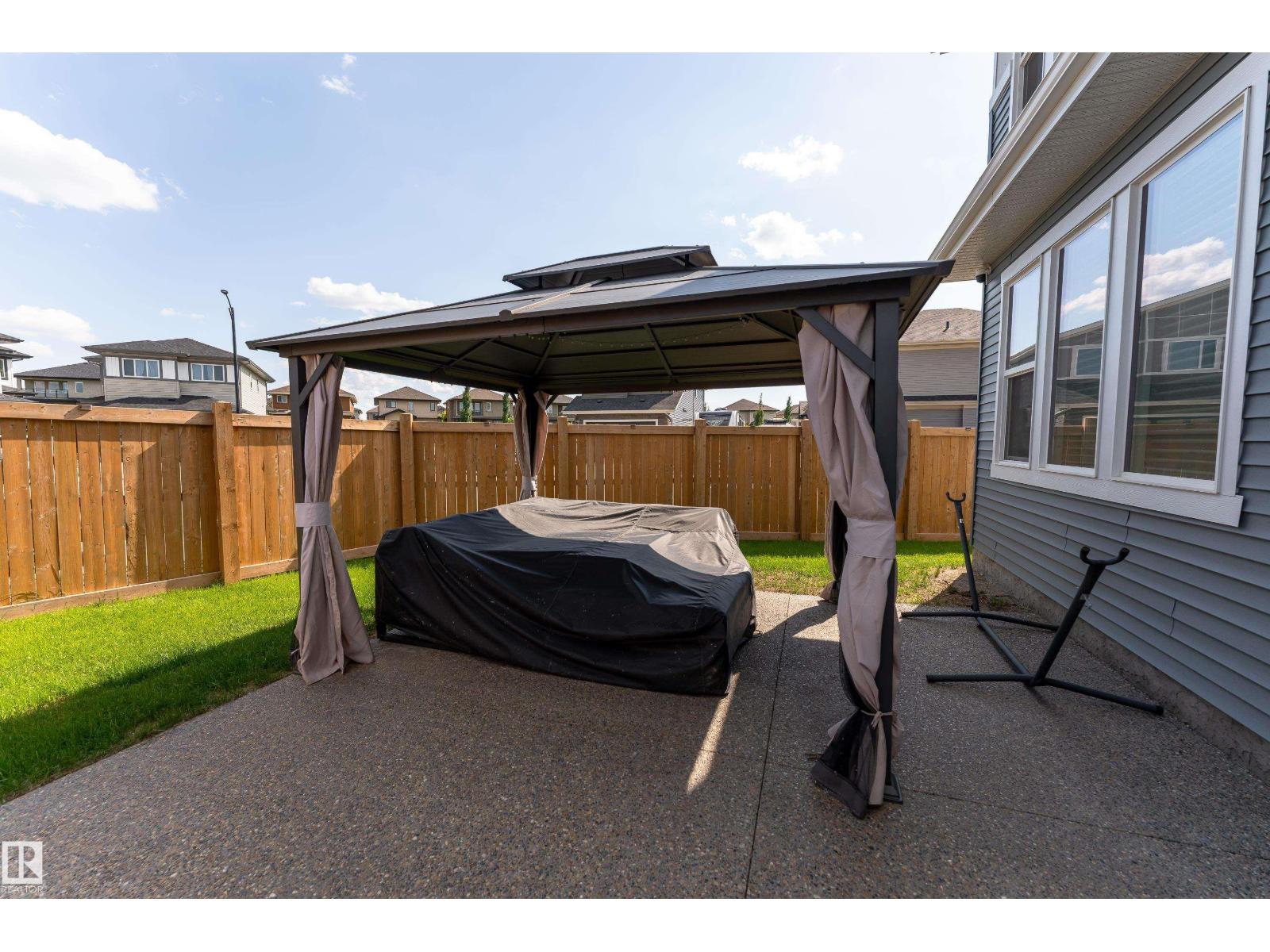 9119 183 Avenue NW - Photo 39