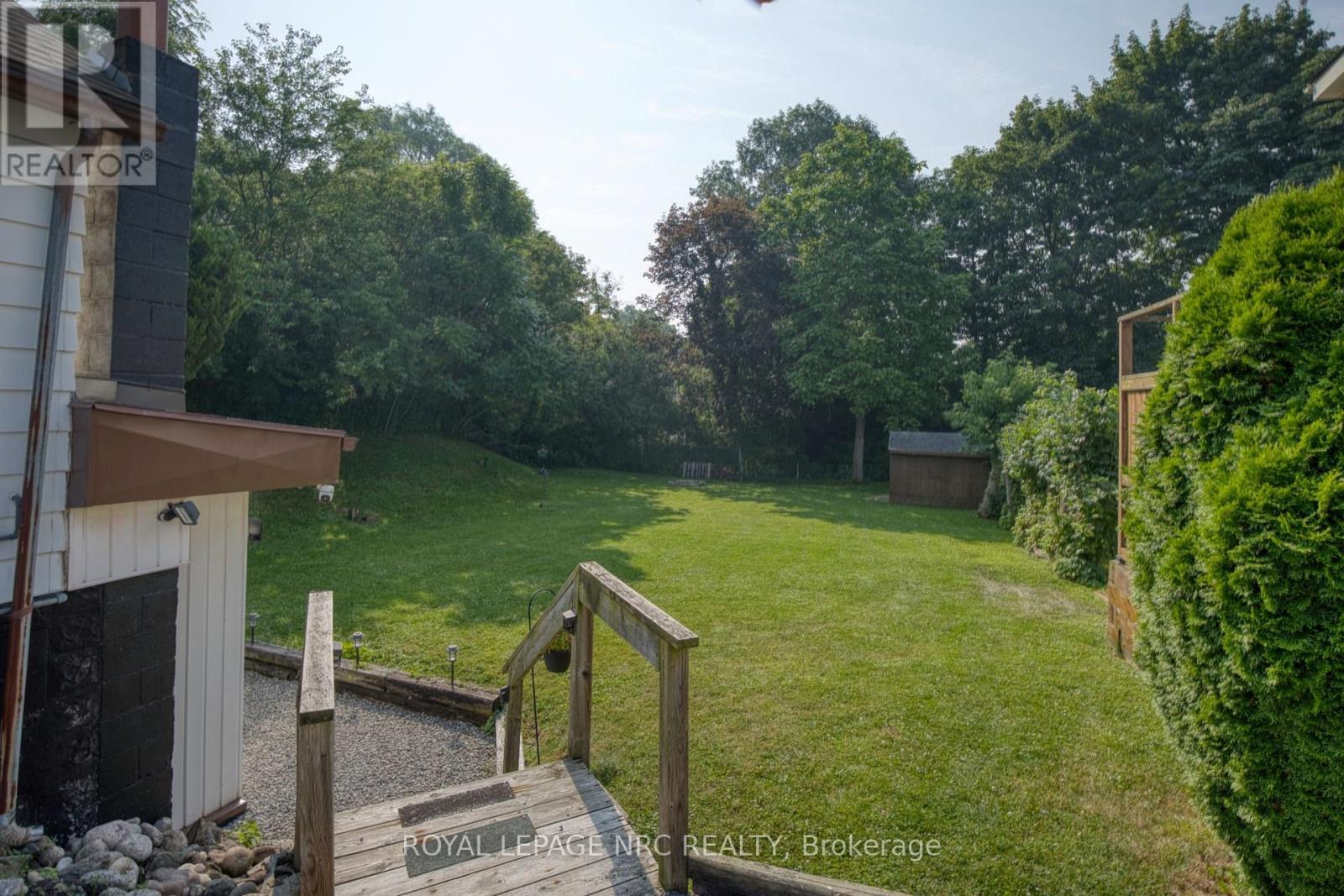 4132 CHIPPAWA PARKWAY - 16