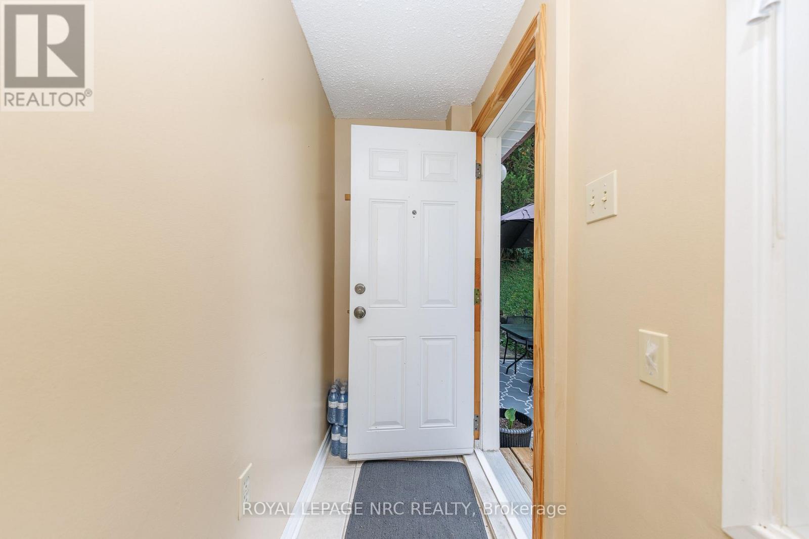 4132 CHIPPAWA PARKWAY - 18