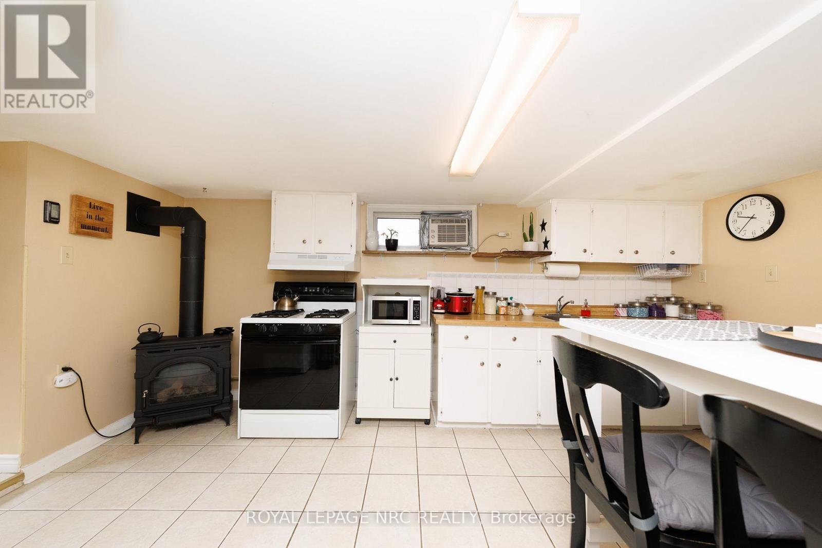 4132 CHIPPAWA PARKWAY - 20