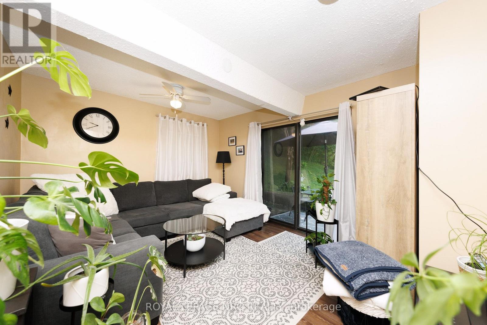 4132 CHIPPAWA PARKWAY - 25