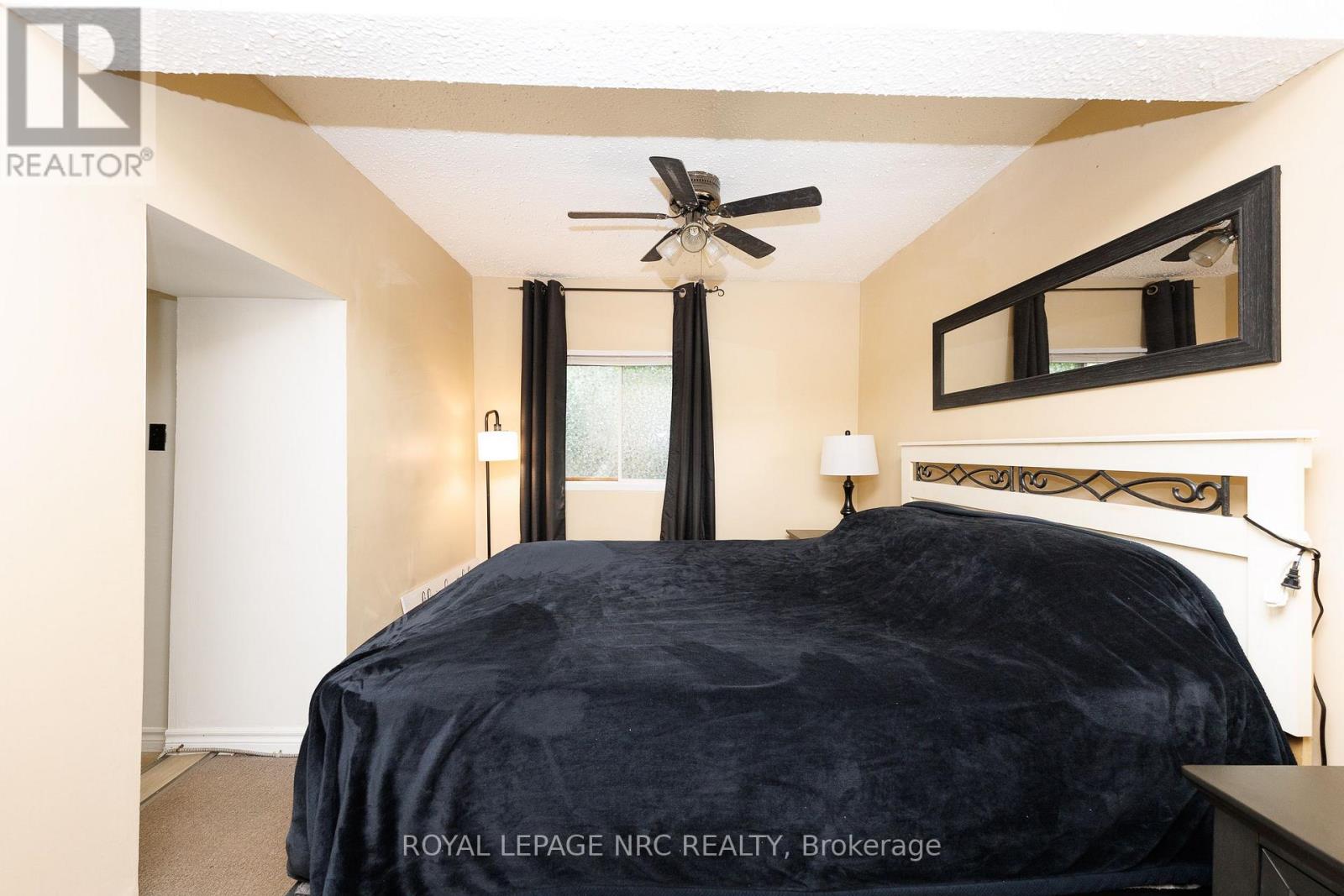 4132 CHIPPAWA PARKWAY - 27