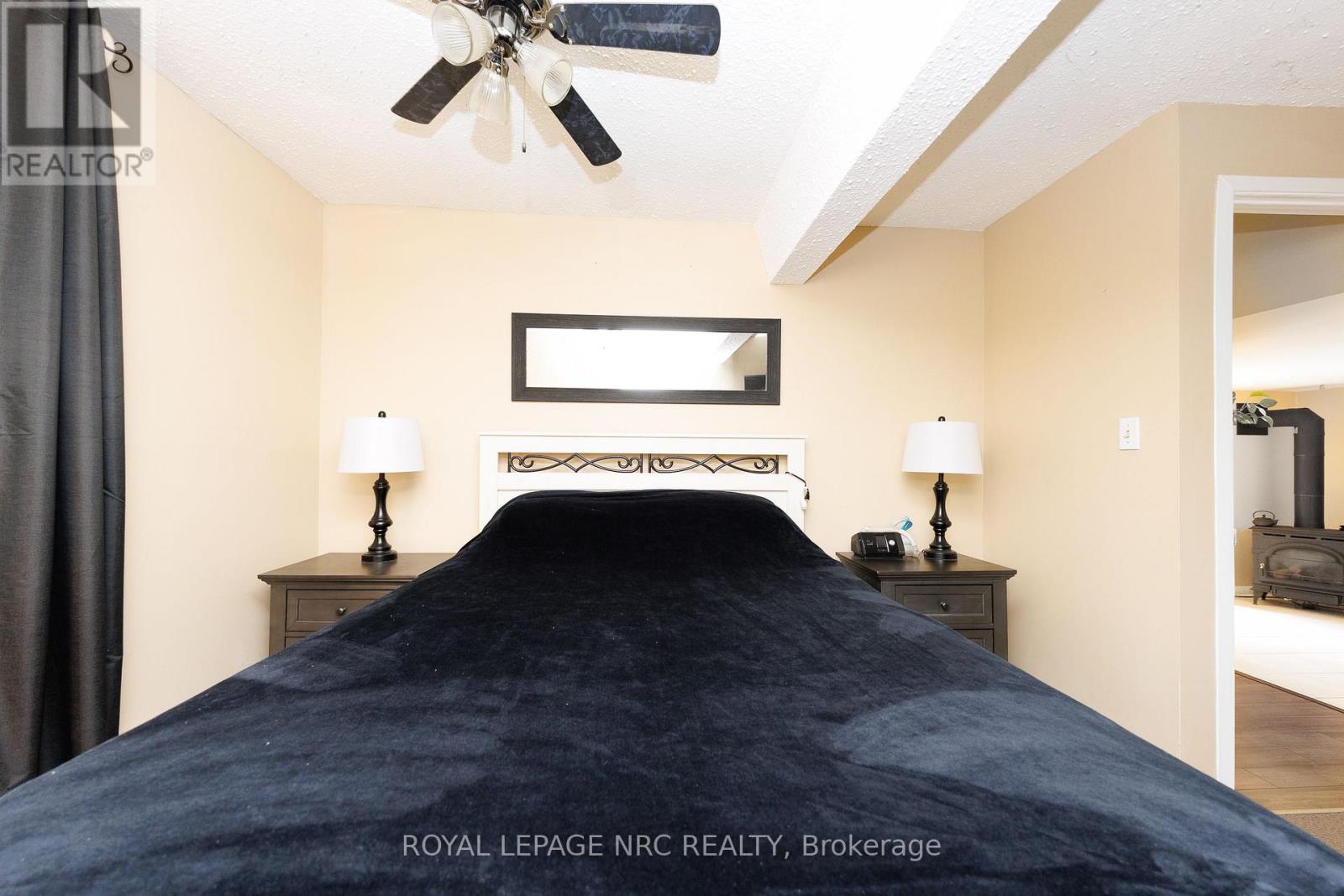 4132 CHIPPAWA PARKWAY - 28